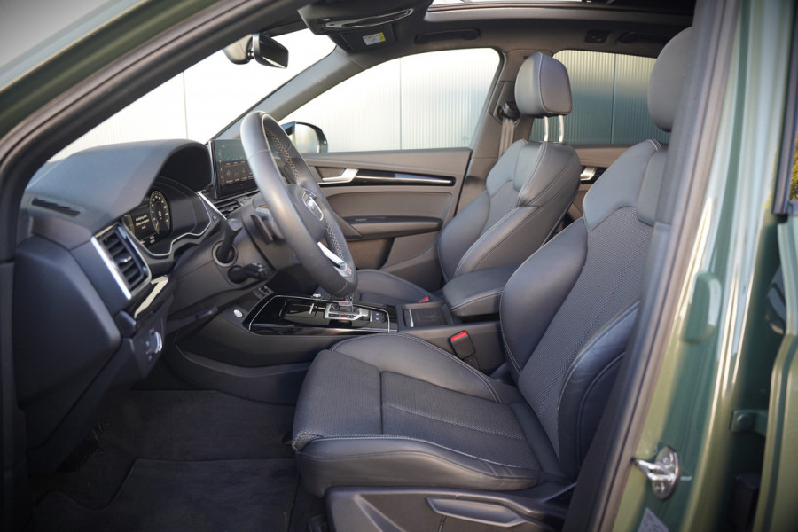 Audi Q5 50 TFSI e S edition Competition S-Line | Panoramadak | Stoelverwarming | Keyless | Matrix LED | Camera | Apple Carplay | Navigatie | Cruise Control | Ambiance Verlichting | SOH 100%
