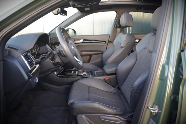 Audi Q5 50 TFSI e S edition Competition S-Line | Panoramadak | Stoelverwarming | Keyless | Matrix LED | Camera | Apple Carplay | Navigatie | Cruise Control | Ambiance Verlichting | SOH 100%