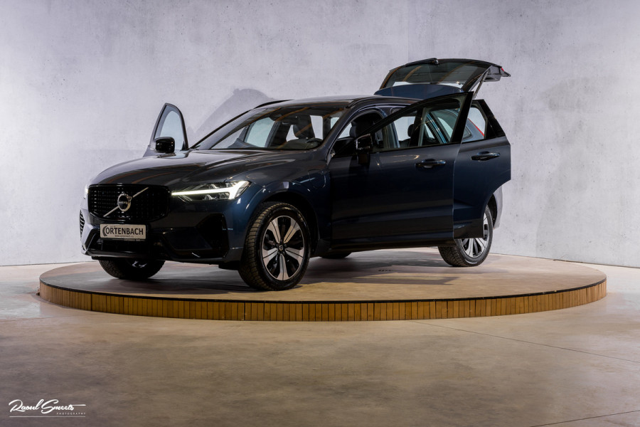 Volvo XC60 2.0 T6 Plug-in hybrid AWD Plus Dark | Panoramadak | Adaptieve cruise | Blis | Memory | Harman Kardon |