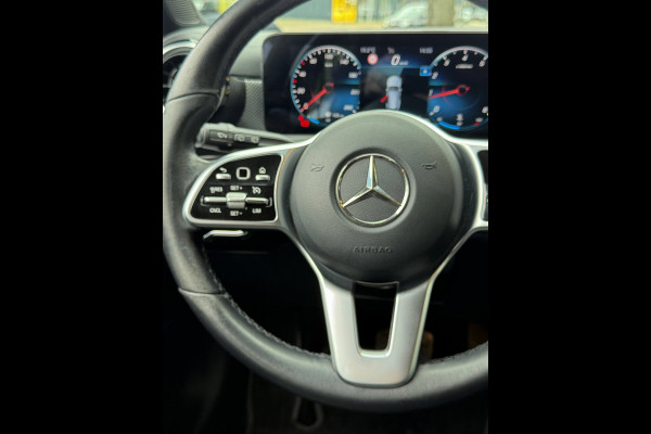 Mercedes-Benz CLA-Klasse Shooting Brake 180 Advantage Digitaal Dashboord I Navigatie / Apple CarPlay I 1/2 Leer I Dealer onderh.