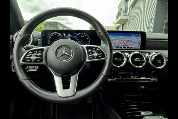 Mercedes-Benz CLA-Klasse Shooting Brake 180 Advantage Digitaal Dashboord I Navigatie / Apple CarPlay I 1/2 Leer I Dealer onderh.