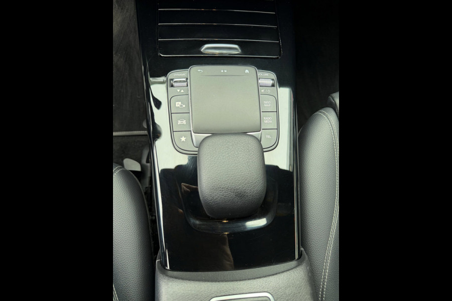 Mercedes-Benz CLA-Klasse Shooting Brake 180 Advantage Digitaal Dashboord I Navigatie / Apple CarPlay I 1/2 Leer I Dealer onderh.