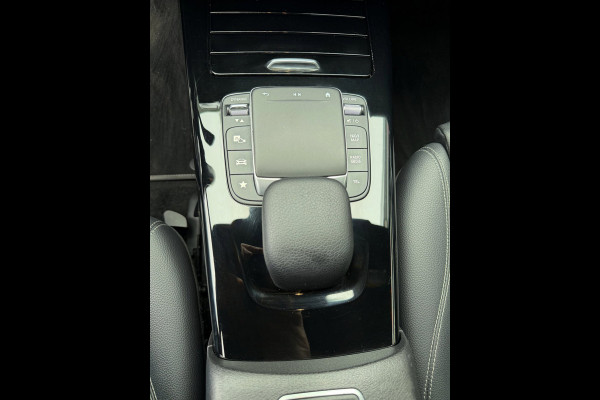 Mercedes-Benz CLA-Klasse Shooting Brake 180 Advantage Digitaal Dashboord I Navigatie / Apple CarPlay I 1/2 Leer I Dealer onderh.