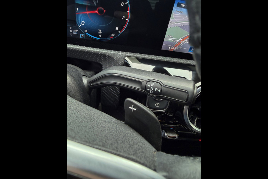 Mercedes-Benz CLA-Klasse Shooting Brake 180 Advantage Digitaal Dashboord I Navigatie / Apple CarPlay I 1/2 Leer I Dealer onderh.
