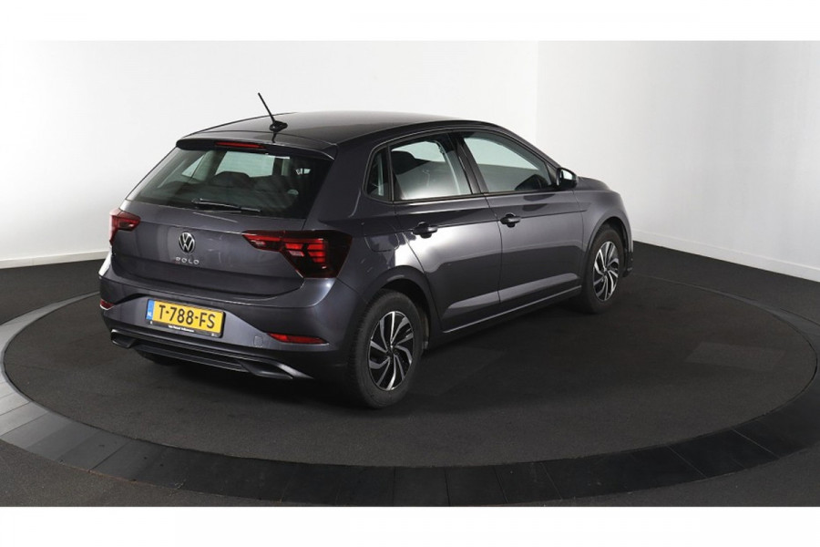 Volkswagen Polo 1.0 TSI Life DRAADLOZE LADER/VERKEERSBORD DETECTIE/APPLE CARPLAY