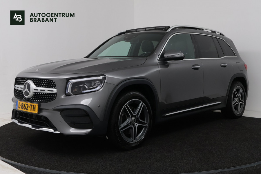 Mercedes-Benz Glb 200 Business Solution AMG (PANORAMADAK, SFEERVERLICHTING, TREKHAAK WEGKLAPBAAR, STOELVERWARMING, ELEKTR STOELEN)