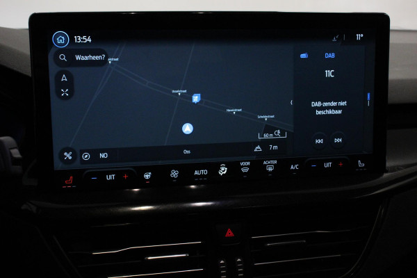 Ford Focus 1.0 ST Line X 125 Pk Automaat Panoramadak Navigatie Camera Lane/Side Assist Adaptive Cruise Control Apple Carplay/Android Auto Stoelverwarming Automaat Extra Getint Glas