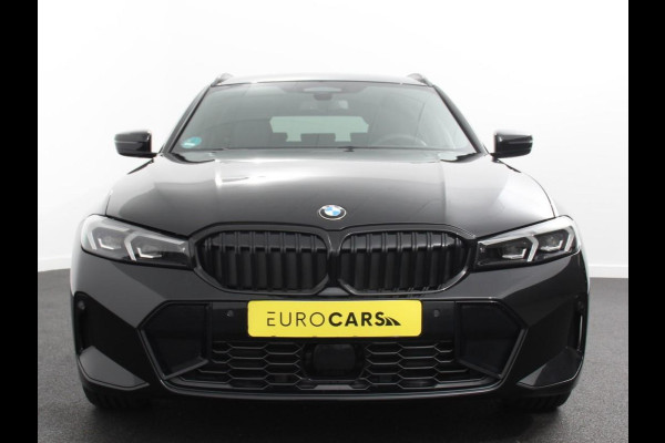 BMW 3 Serie Touring 330e M-Sport PHEV Digitale Cockpit Climate control Stoel verwarming LED Sfeer verlichting Lichtmetalen velgen Navigatie Apple carplay/ Android auto Parkeersensoren