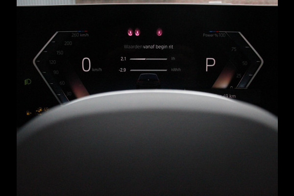 BMW 3 Serie Touring 330e M-Sport PHEV Digitale Cockpit Climate control Stoel verwarming LED Sfeer verlichting Lichtmetalen velgen Navigatie Apple carplay/ Android auto Parkeersensoren