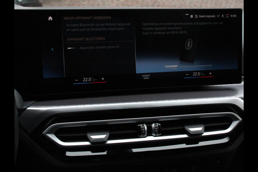 BMW 3 Serie Touring 330e M-Sport PHEV Digitale Cockpit Climate control Stoel verwarming LED Sfeer verlichting Lichtmetalen velgen Navigatie Apple carplay/ Android auto Parkeersensoren