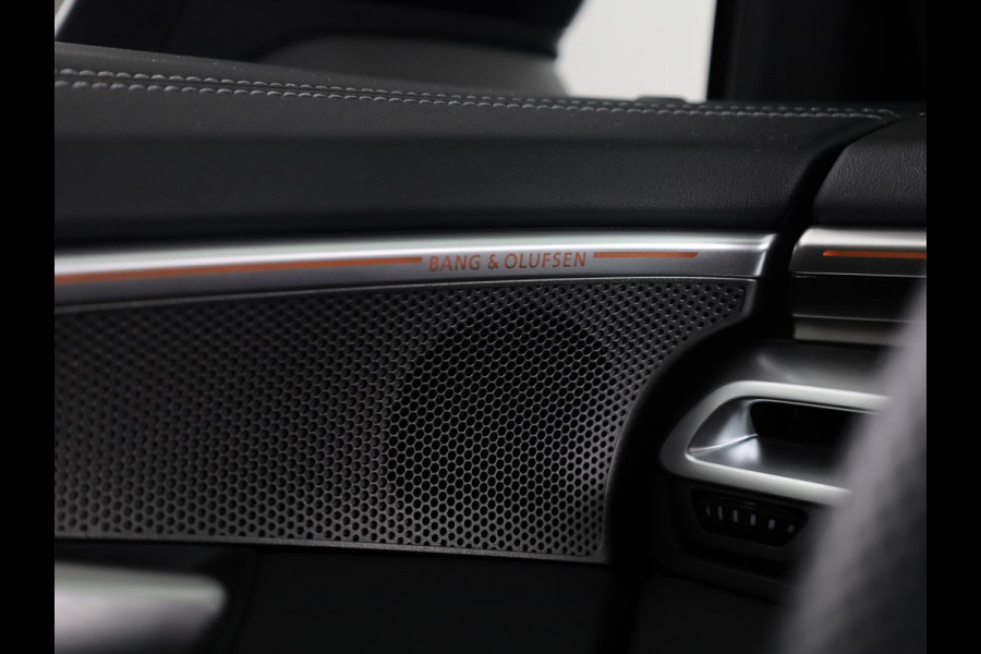 Audi A5 Limousine 2.0 e-hybrid quattro S edition 299pk | MMI experience pro |  Elektrisch instelbare voorstoelen |  Bang & Olufsen Premium Sound | Lederen bekleding