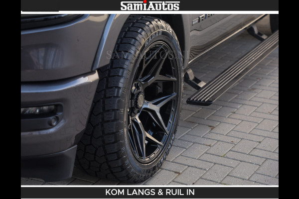 Dodge Ram LIMITED 5.7 V8 402PK | HUD | 4PL WHEELS | LUCHTVERING |OPEN UILAAT KLEP | BOM VOL | GRANITE CRYSTAL | DC | CREW CAB | DUBBELE CABINE | 5 PERSOONS GRIJSKENTEKEN | EERSTE EIGENAAR | TOP STAAT 44000 KM |