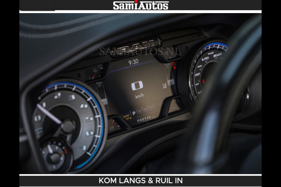 Dodge Ram LIMITED 5.7 V8 402PK | HUD | 4PL WHEELS | LUCHTVERING |OPEN UILAAT KLEP | BOM VOL | GRANITE CRYSTAL | DC | CREW CAB | DUBBELE CABINE | 5 PERSOONS GRIJSKENTEKEN | EERSTE EIGENAAR | TOP STAAT 44000 KM |