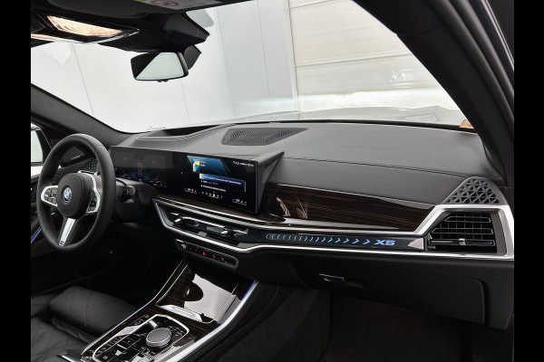 BMW X5 xDrive50e M Sport Pro FULL OPTION!! PANORAMADAK | 22” LMV | MASSAGE | GLOW-GRILLE
