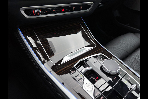 BMW X5 xDrive50e M Sport Pro FULL OPTION!! PANORAMADAK | 22” LMV | MASSAGE | GLOW-GRILLE