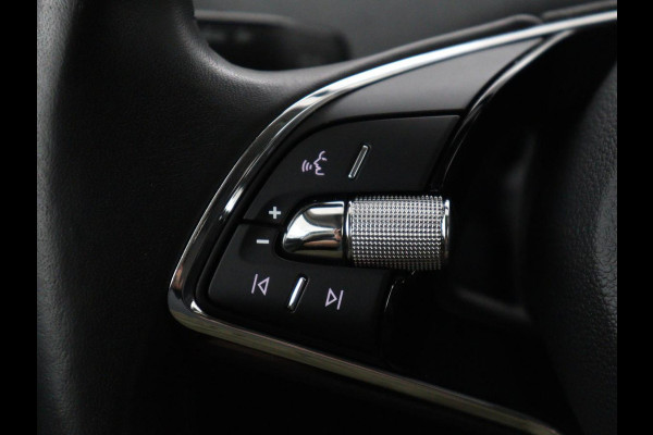 Škoda Enyaq iV 60 | SOH 90,8% | Half leder | Cruise control | Carplay | Sfeerverlichting | Camera | Park assist | Climate control | Elektrische achterklep | Trekhaak