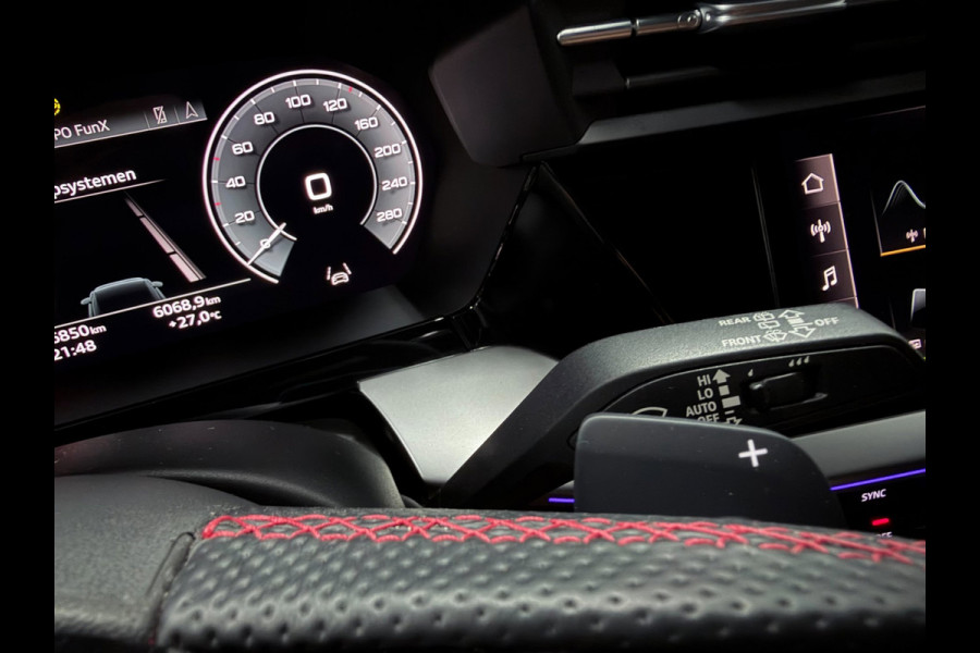 Audi A3 Sportback 45 TFSI e 3 X S-LINE S3 LOOK RS-STOELEN PANO/SFEERVERL/V-COCKPIT/NAVI/CARPLAY/DAB///