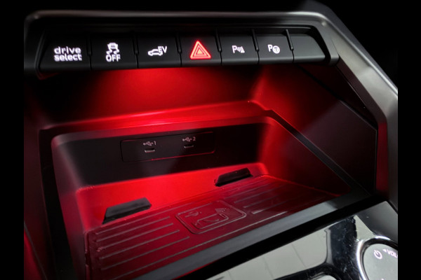 Audi A3 Sportback 45 TFSI e 3 X S-LINE S3 LOOK RS-STOELEN PANO/SFEERVERL/V-COCKPIT/NAVI/CARPLAY/DAB///