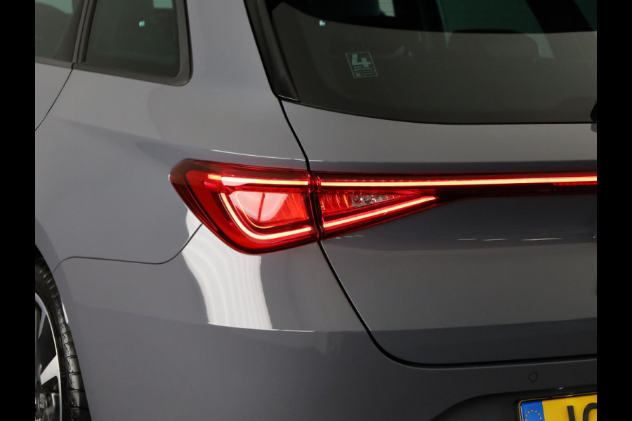 Seat Leon Sportstourer FR Business 1.5 TSI eHybrid 204pk | 18 inch lichtmetalen velgen