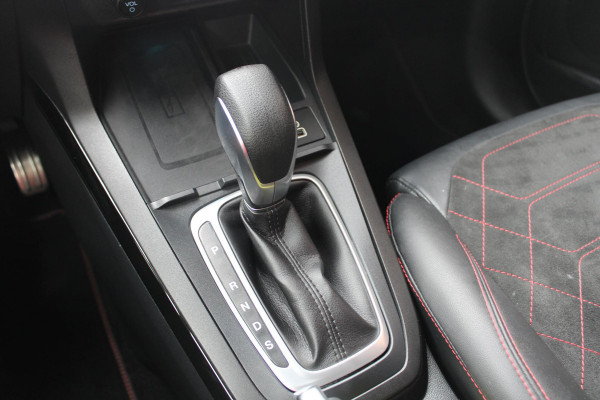 Ford Puma 1.0 EcoBoost Hybrid ST-Line X 125pk | Driver Assistance pack | Winterpack | Matrix LED