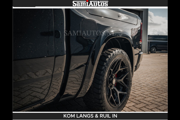 Dodge Ram HULK PACKAGE | Limited Night H.O 540HP 706Nm | Massage + Full Option | De Meest Luxe en Volle Pick-Up in zijn Klasse | Hulk Pack Comfortabele Dubbele Cabine met Royale 5 Zitplaatsen | BPM vrij | Nu Leverbaar uit Voorraad | Voorraad Nr 2353 - 5412 | De specialist in Amerikaanse pick‑ups in Nederland en Europa.