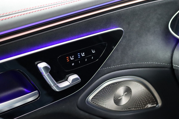 Mercedes-Benz EQS AMG 53 4MATIC+ 108 kWh | Manufaktur | Keramisch | Achterasbesturing | Hyperscreen | Carbon | HUD | Massage | Verwarmd Stuurwiel | Stoelventilatie | Luchtvering |