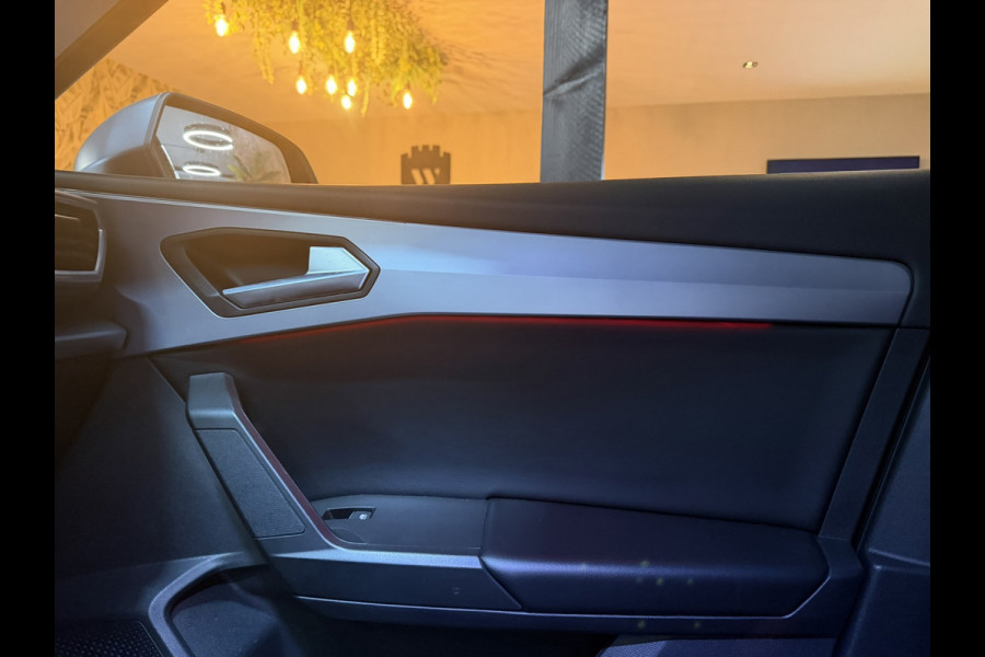 Seat Leon Sportstourer 1.5 eTSI FR Garantie|Trekhaak|1e Eigenaar|ACC|Camera|CarPlay|Rijklaar