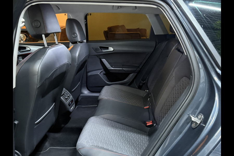 Seat Leon Sportstourer 1.5 eTSI FR Garantie|Trekhaak|1e Eigenaar|ACC|Camera|CarPlay|Rijklaar