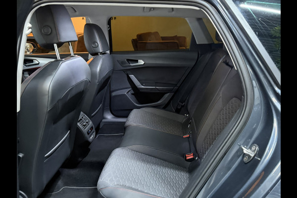 Seat Leon Sportstourer 1.5 eTSI FR Garantie|Trekhaak|1e Eigenaar|ACC|Camera|CarPlay|Rijklaar