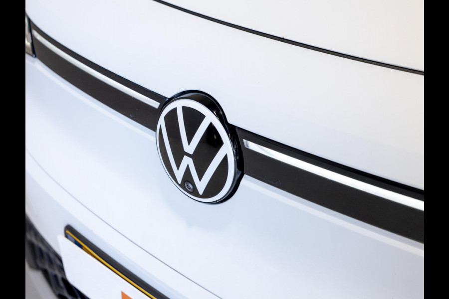 Volkswagen ID.4 Max 77 kWh 204pk / Head up display / Panoramadak / Trekhaak / Memory / Achteruitrijcamera / Navigatie / Apple carplay /