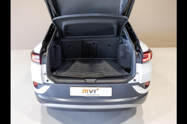 Volkswagen ID.4 Max 77 kWh 204pk / Head up display / Panoramadak / Trekhaak / Memory / Achteruitrijcamera / Navigatie / Apple carplay /
