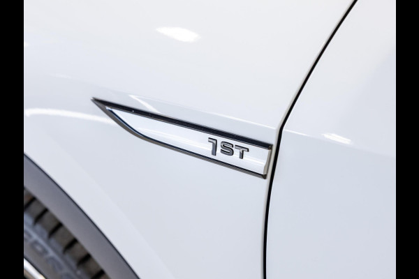 Volkswagen ID.4 Max 77 kWh 204pk / Head up display / Panoramadak / Trekhaak / Memory / Achteruitrijcamera / Navigatie / Apple carplay /