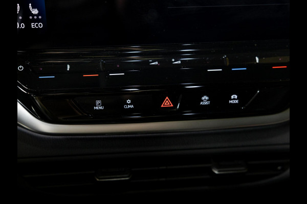 Volkswagen ID.4 Max 77 kWh 204pk / Head up display / Panoramadak / Trekhaak / Memory / Achteruitrijcamera / Navigatie / Apple carplay /
