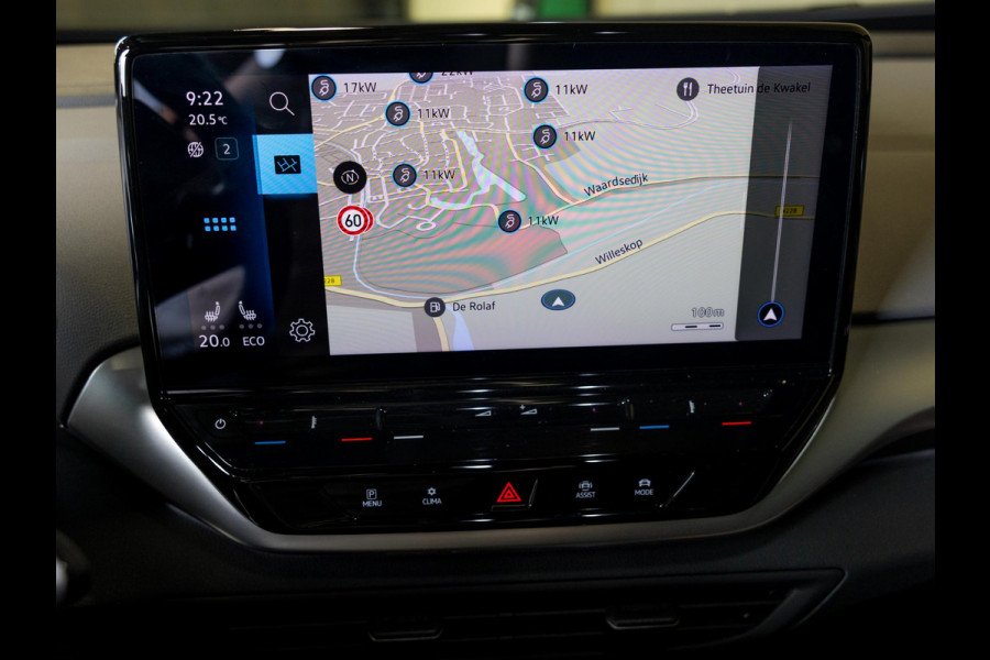 Volkswagen ID.4 Max 77 kWh 204pk / Head up display / Panoramadak / Trekhaak / Memory / Achteruitrijcamera / Navigatie / Apple carplay /