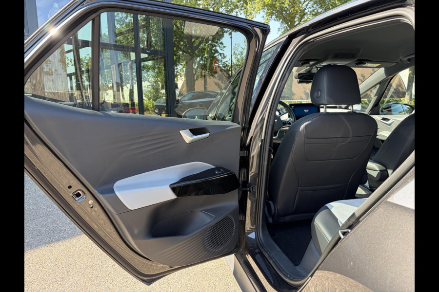 Volkswagen ID.3 Pro Edition Advantage 58 kWh 25.000 NAP | ORIGINEEL NL AUTO | VOLKSWAGEN DEALER ONDERHOUDEN | STOEL + STUURWIELVERWARMING | CAMERA | PDC | ADAPTIVE CRUISE | RIJKLAAR GELEVERD MET 12 MND BOVAG GARANTIE