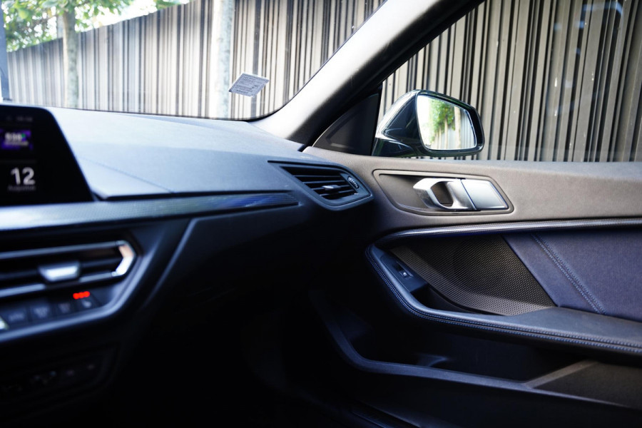 BMW 2Gran Coupé 218 I M-Sport / Sport Stoelen / 49 D.KM / NL-Auto