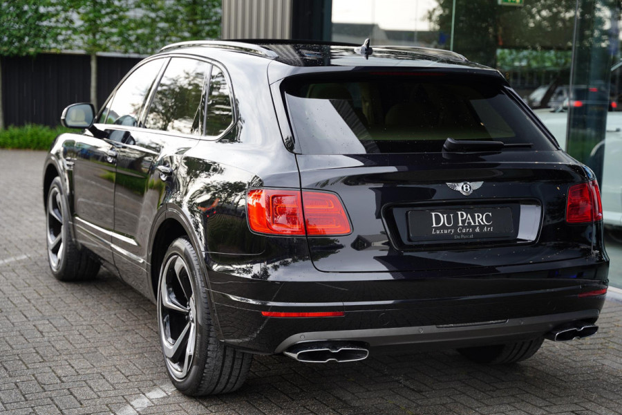 Bentley Bentayga 4.0 V8 / Beige Leder / NAIM