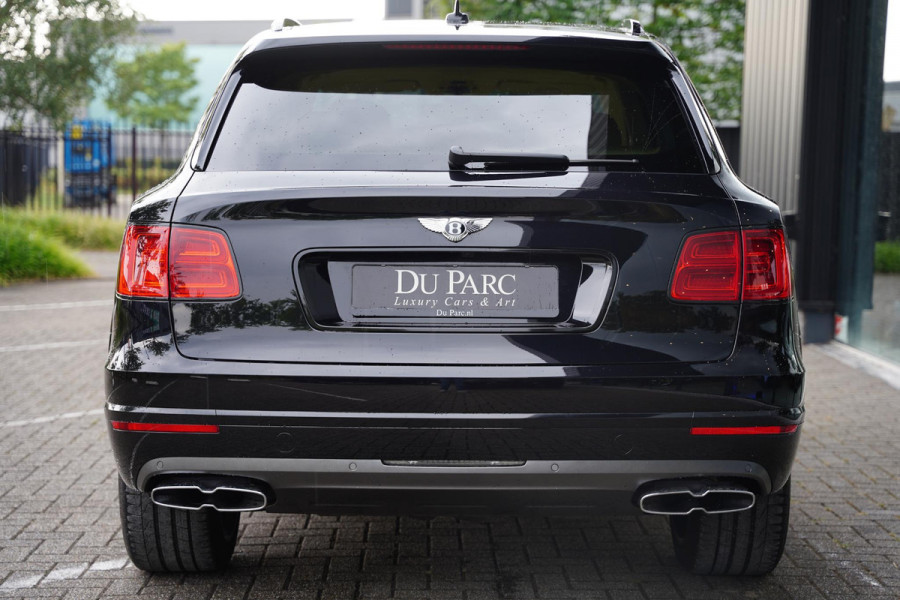 Bentley Bentayga 4.0 V8 / Beige Leder / NAIM