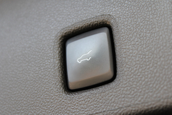 Ford Kuga 2.5 PHEV ST-Line X | Trekhaak | BLIS | B&O | Navigatie