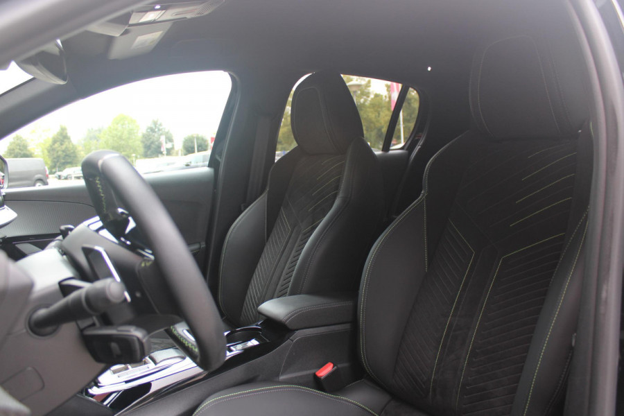 Peugeot 208 1.2 Hybrid 145PK AUTOMAAT GT | ELEKTRISCH BEDIENBARE BESTUURDERSSTOEL MET MASSAGE FUNCTIE | ALCANTARA BEKLEDING | STOEL VERWARMING | ADAPTIVE CRUISE CONTROL | DAB+ RADIO | APPLE CARPLAY/ANDROID AUTO | FULL LED KOPLAMPEN | KEYLESS ENTRY/START | 17" LICHTMETALEN VELGEN | CLIMATE CONTROL | PARKEERSENSOREN VOOR + ACHTER | CAMERA VOOR + ACHTER | DODEHOEK DETECTIE |