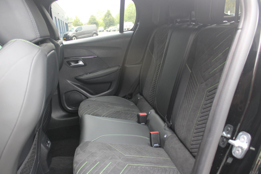 Peugeot 208 1.2 Hybrid 145PK AUTOMAAT GT | ELEKTRISCH BEDIENBARE BESTUURDERSSTOEL MET MASSAGE FUNCTIE | ALCANTARA BEKLEDING | STOEL VERWARMING | ADAPTIVE CRUISE CONTROL | DAB+ RADIO | APPLE CARPLAY/ANDROID AUTO | FULL LED KOPLAMPEN | KEYLESS ENTRY/START | 17" LICHTMETALEN VELGEN | CLIMATE CONTROL | PARKEERSENSOREN VOOR + ACHTER | CAMERA VOOR + ACHTER | DODEHOEK DETECTIE |