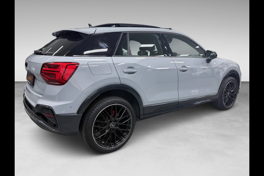 Audi Q2 35 TFSI S Edition 19'' PANO/V-COCKPIT/B&O/LEDER/CAM/DAB/CARPLAY/SFEERVERL///