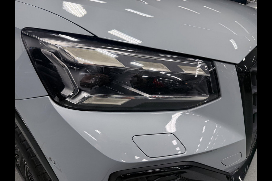 Audi Q2 35 TFSI S Edition 19'' PANO/V-COCKPIT/B&O/LEDER/CAM/DAB/CARPLAY/SFEERVERL///