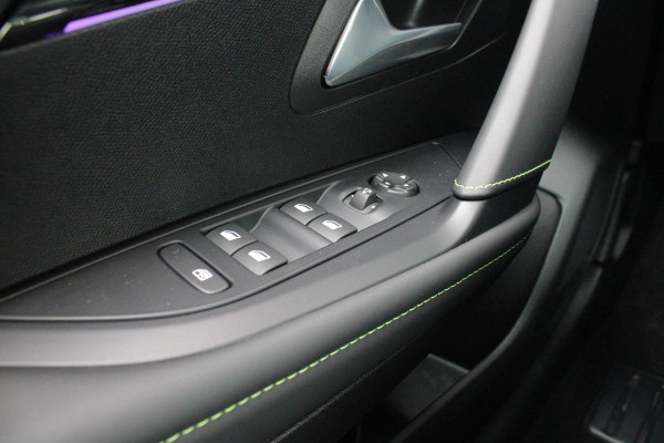 Peugeot 208 1.2 Hybrid 145PK AUTOMAAT GT | ELEKTRISCH BEDIENBARE BESTUURDERSSTOEL MET MASSAGE FUNCTIE | ALCANTARA BEKLEDING | STOEL VERWARMING | ADAPTIVE CRUISE CONTROL | DAB+ RADIO | APPLE CARPLAY/ANDROID AUTO | FULL LED KOPLAMPEN | KEYLESS ENTRY/START | 17" LICHTMETALEN VELGEN | CLIMATE CONTROL | PARKEERSENSOREN VOOR + ACHTER | CAMERA VOOR + ACHTER | DODEHOEK DETECTIE |