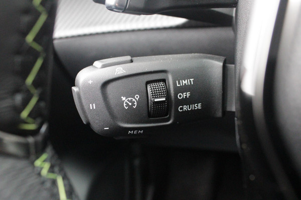 Peugeot 208 1.2 Hybrid 145PK AUTOMAAT GT | ELEKTRISCH BEDIENBARE BESTUURDERSSTOEL MET MASSAGE FUNCTIE | ALCANTARA BEKLEDING | STOEL VERWARMING | ADAPTIVE CRUISE CONTROL | DAB+ RADIO | APPLE CARPLAY/ANDROID AUTO | FULL LED KOPLAMPEN | KEYLESS ENTRY/START | 17" LICHTMETALEN VELGEN | CLIMATE CONTROL | PARKEERSENSOREN VOOR + ACHTER | CAMERA VOOR + ACHTER | DODEHOEK DETECTIE |