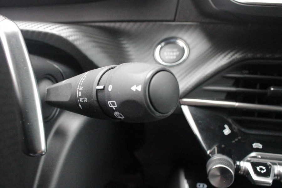 Peugeot 208 1.2 Hybrid 145PK AUTOMAAT GT | ELEKTRISCH BEDIENBARE BESTUURDERSSTOEL MET MASSAGE FUNCTIE | ALCANTARA BEKLEDING | STOEL VERWARMING | ADAPTIVE CRUISE CONTROL | DAB+ RADIO | APPLE CARPLAY/ANDROID AUTO | FULL LED KOPLAMPEN | KEYLESS ENTRY/START | 17" LICHTMETALEN VELGEN | CLIMATE CONTROL | PARKEERSENSOREN VOOR + ACHTER | CAMERA VOOR + ACHTER | DODEHOEK DETECTIE |