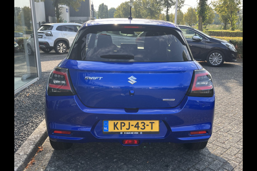 Suzuki Swift 1.2 Smart Hybrid Select | Adapt. Cruise | Camera | Stoelverwarming | 16'' | Dodehoek | Carplay/Android Auto | Smart Entry |