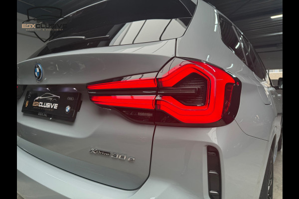 BMW X3 XDrive30e High Executive PANO|CAMERA|HUD|BMW LASER|