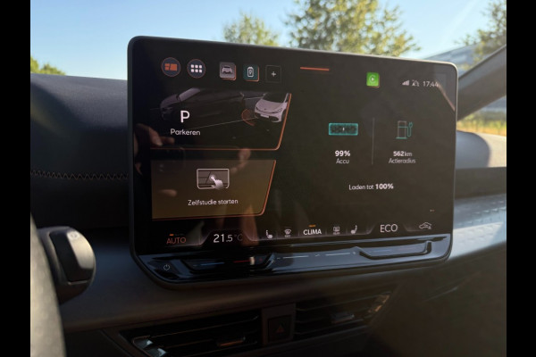 CUPRA Born CUPRA Born 560 km Limited 84 kw Warmtepomp Adaptive cruise control, 360 camera Head-up