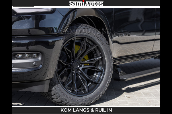 Dodge Ram Limited Night H.O 540HP 706Nm | Massage + Full Option | De Meest Luxe en Volle Pick-Up in zijn Klasse | Comfortabele Dubbele Cabine met Royale 5 Zitplaatsen | BPM vrij | Nu Leverbaar uit Voorraad | Voorraad Nr 2356 - 0990 | De specialist in Amerikaanse pick‑ups in Nederland en Europa.